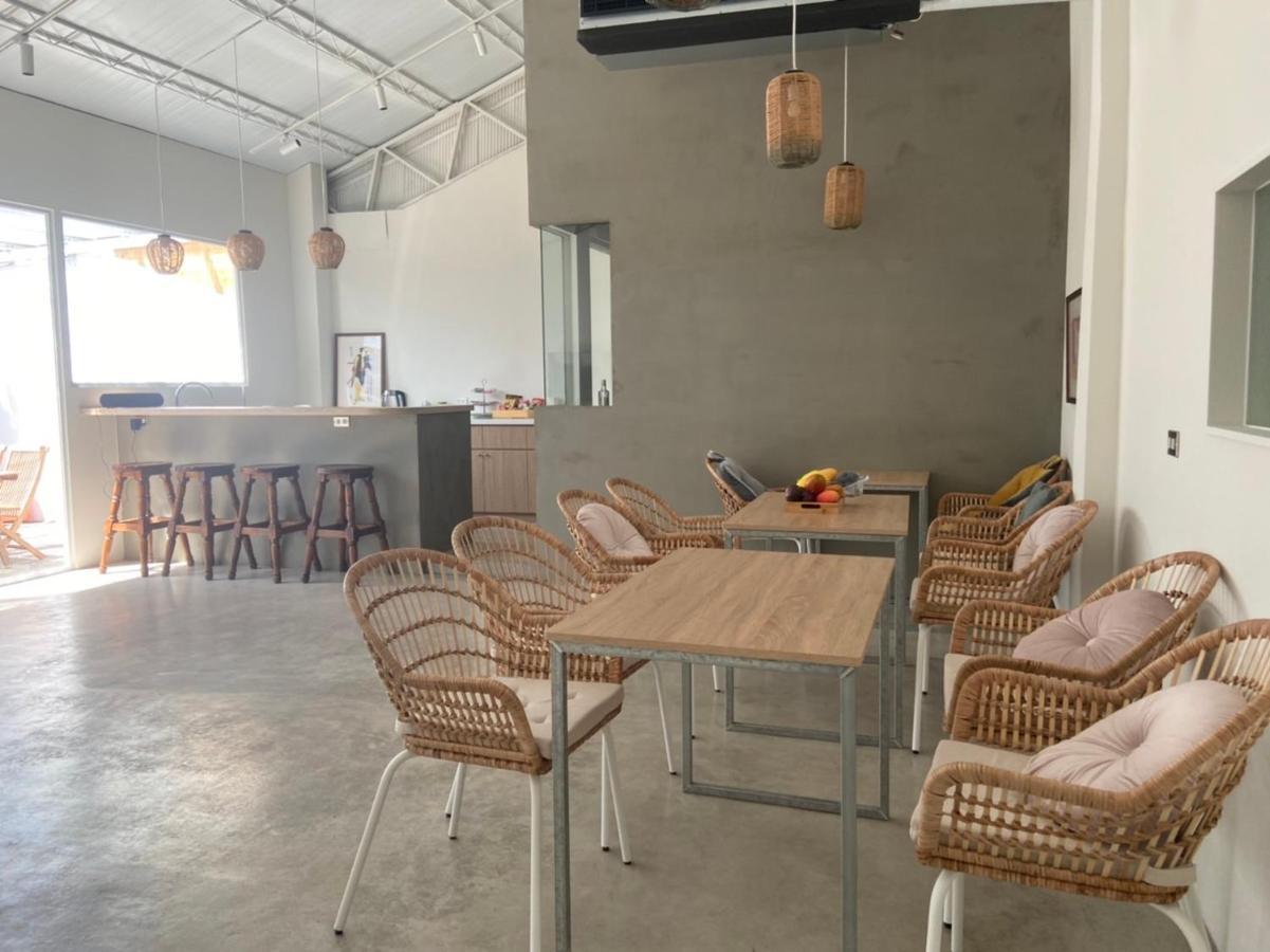 东港镇 帆船会馆酒店 外观 照片